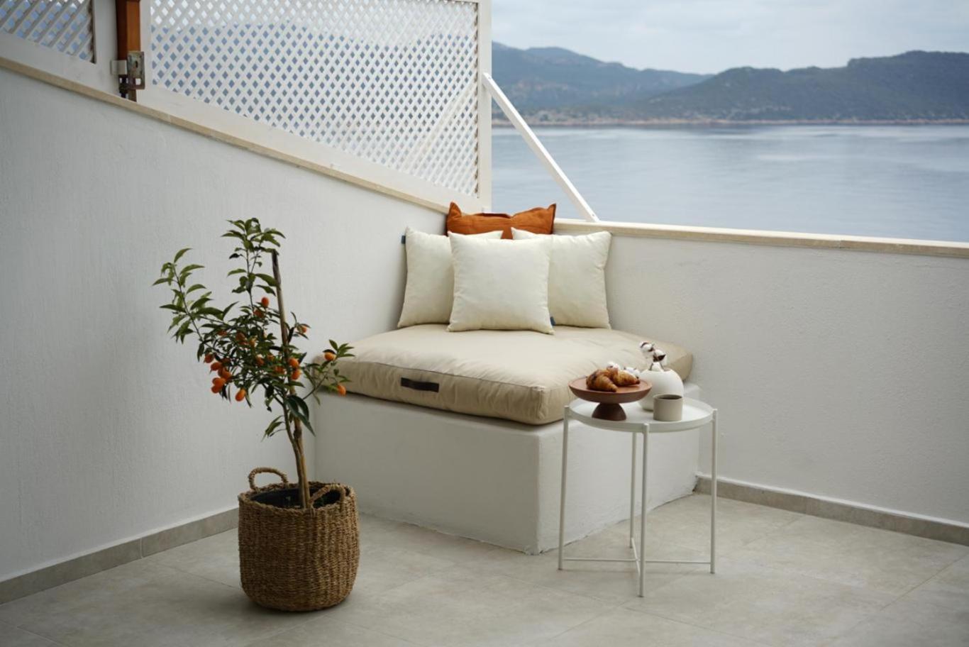 Blue Island Luxury Hotel Adults Only 카스 외부 사진